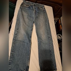1 pr Woman's Blue Denim Levis